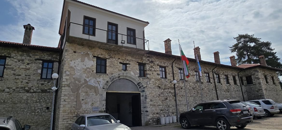 Араповски манастир