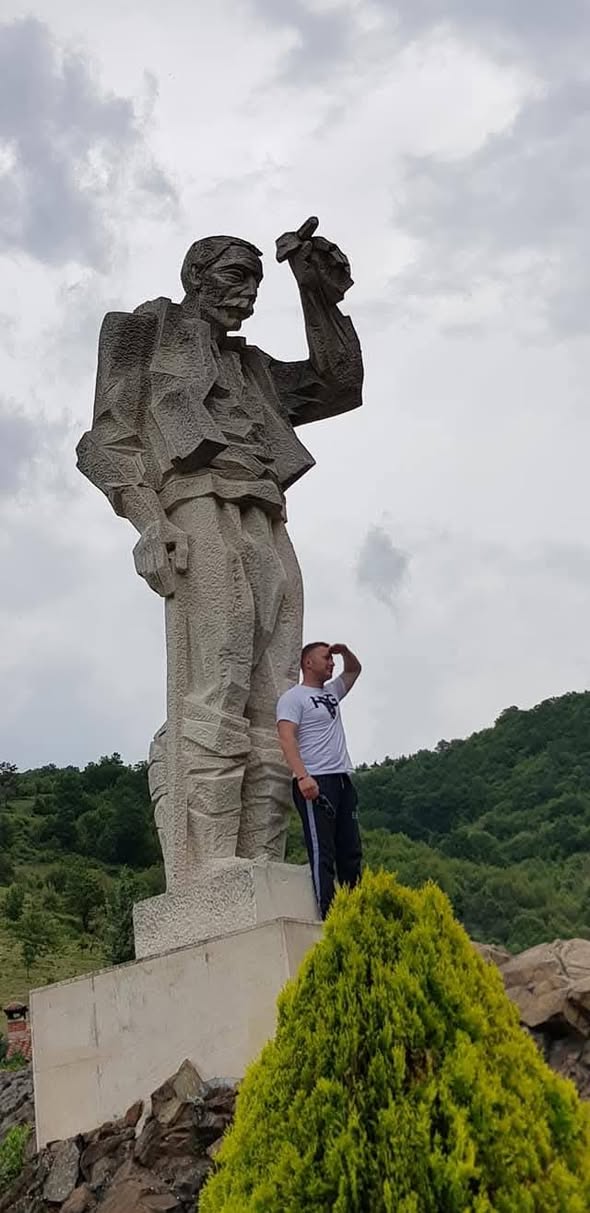 Комплекс „Дядо Йоцо гледа“